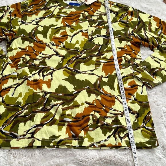 Awake NY Camo Printed Pocket Long Sleeve Tee Green Camo Size M - Picture 6 of 10